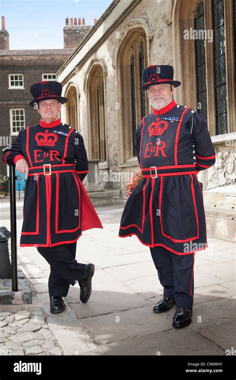 Yeoman Beefeaters: I guardiani della Torre di Londra